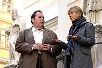 Ottfried Fischer und Katharina Abt in "Der Bulle von T�lz: Wiener Brut" - Regie Wolfgang F. Henschel