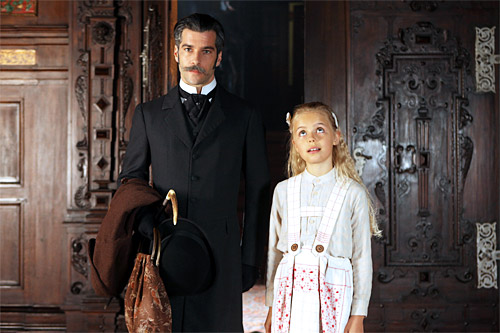 Philippa Sch�ne und Xaver Hutter in "DIE KLEINE LADY" - Regie und Kamera: Gernot Roll